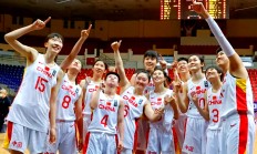 亚洲球队在全球篮球盛事中取得胜利